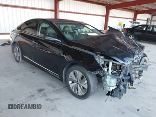 2013 Hyundai Sonata with VIN KMHEC4A44DA064673, listed as a IAAI auction lot 41267954 with 178,562 mi miles and . Bid and sale history available at carsss.com. Image 1.