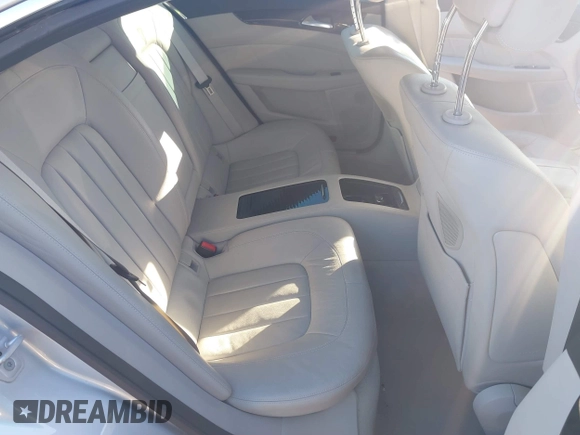 2012 Mercedes-Benz CLS 550 с VIN WDDLJ7DB2CA016431, выставлен на аукционе IAAI как лот 40961925 с пробегом 121 719 миль миль и . История ставок и продаж доступна на DreamBid. Изображение 8.