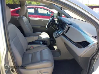 2015 Toyota Sienna XLE с VIN 5TDYK3DC0FS688624, выставлен на аукционе IAAI как лот 42252799 с пробегом 201 522 миль миль и . История ставок и продаж доступна на DreamBid. Изображение 5.