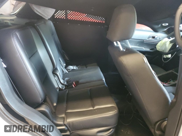 2017 Ford Police Interceptor Utility с VIN 1FM5K8AR6HGD13595, выставлен на аукционе Copart как лот 61928875 с пробегом Не указан миль и Списание • Salvage title. История ставок и продаж доступна на DreamBid. Изображение 11.