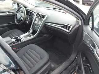 2014 Ford Fusion SE with VIN 3FA6P0H72ER222639, listed as a IAAI auction lot 41957789 with 201,464 mi miles. Bid and sale history available at carsss.com. Image 5.