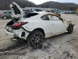 2023 Toyota GR86 with VIN JF1ZNBC11P8754776, listed as a Copart auction lot 81101774 with 0 mi miles and Salvage Title. Bid and sale history available at carsss.com. Image 3.