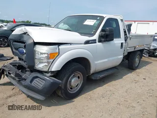2015 Ford F-250 XL с VIN 1FDBF2A67FEC83574, выставлен на аукционе IAAI как лот 42420200 с пробегом Не указан миль и . История ставок и продаж доступна на DreamBid. Изображение 2.