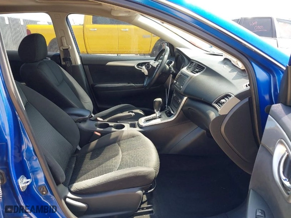 2013 Nissan Sentra SV with VIN 3N1AB7AP7DL796776, listed as a IAAI auction lot 41923940 with 201,801 mi miles. Bid and sale history available at carsss.com. Image 5.