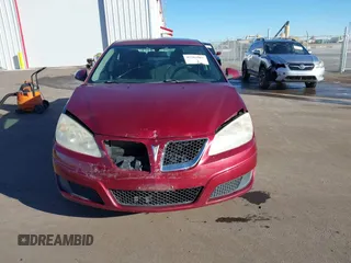 2010 Pontiac G6 w/1SC with VIN 1G2ZA5E08A4109511, listed as a IAAI auction lot 41363861 with 197,338 mi miles. Bid and sale history available at carsss.com. Image 13.