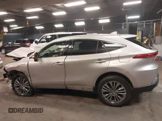 2021 Toyota Venza LE with VIN JTEAAAAH4MJ025989, listed as a IAAI auction lot 41642832 with 34,459 mi miles. Bid and sale history available at carsss.com. Image 15.