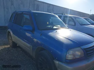 2005 Suzuki Grand Vitara LX with VIN JS3TD62V454200796, listed as a IAAI auction lot 41414899 with 228,069 mi miles. Bid and sale history available at carsss.com. Image 1.