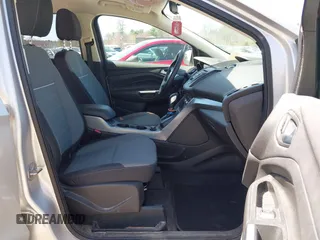 2015 Ford Escape SE with VIN 1FMCU9GX0FUB99881, listed as a IAAI auction lot 42114415 with 138,561 mi miles. Bid and sale history available at carsss.com. Image 5.