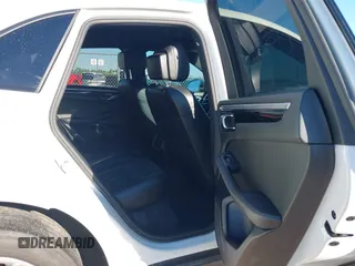 2017 Porsche Macan z VIN WP1AA2A55HLB07044, wystawiony jako IAAI lot #41737664 z przebiegiem 58 654 mil mil oraz . Historia ofert i sprzedaży dostępna na DreamBid. Obrazek 8.