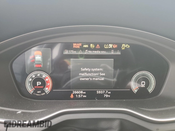 2023 Audi S4 Premium Plus z VIN WAUB4AF49PA010329, wystawiony jako Copart lot #57751685 z przebiegiem 26 608 mil mil oraz Szkoda całkowita • Salvage title. Historia ofert i sprzedaży dostępna na DreamBid. Obrazek 9.