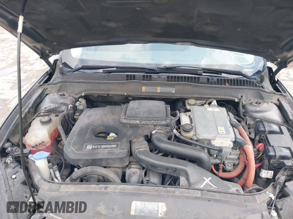 2013 Ford Fusion SE Hybrid with VIN 3FA6P0LU9DR247484, listed as a IAAI auction lot 42110685 with 202,531 mi miles. Bid and sale history available at carsss.com. Image 10.