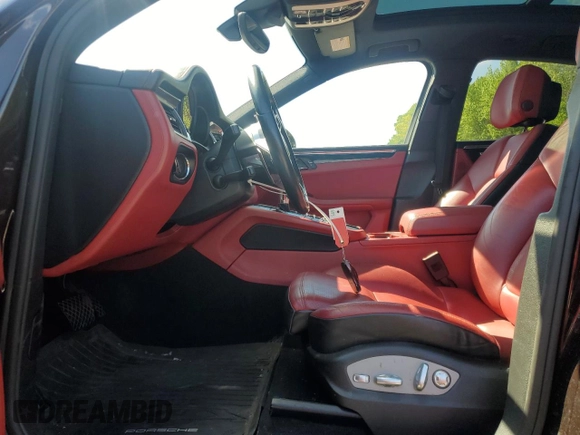 2017 Porsche Macan S with VIN WP1AB2A56HLB15926, listed as a Copart auction lot 55833605 with 56,591 mi miles and Clean Title. Bid and sale history available at DreamBid. Image 7.