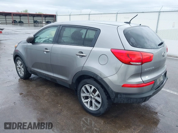 2015 Kia Sportage LX with VIN KNDPB3AC1F7784479, listed as a IAAI auction lot 42124599 with 137,190 mi miles and . Bid and sale history available at carsss.com. Image 3.