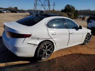 2021 Alfa Romeo Giulia Ti Sport with VIN ZARFAMBN2M7640415, listed as a Copart auction lot 88871315 with 56,083 mi miles and Salvage title. Bid and sale history available at DreamBid. Image 3.