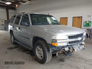 2005 Chevrolet Tahoe LS z VIN 1GNEK13T75J191193, wystawiony jako IAAI lot #42267565 z przebiegiem 242 247 mil mil oraz . Historia ofert i sprzedaży dostępna na DreamBid. Obrazek 1.