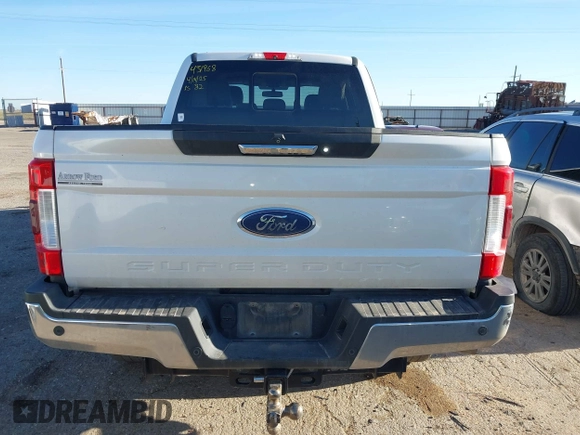 2019 Ford F-250 XL z VIN 1FT7W2BT1KEG39753, wystawiony jako IAAI lot #42051404 z przebiegiem 137 587 mil mil oraz . Historia ofert i sprzedaży dostępna na DreamBid. Obrazek 16.