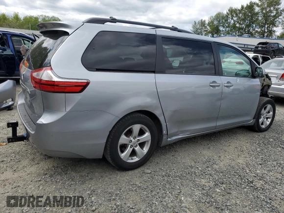 2016 Toyota Sienna LE AAS с VIN 5TDKK3DC4GS754504, выставлен на аукционе Copart как лот 58008315 с пробегом 83 519 миль миль и Списание • Salvage title. История ставок и продаж доступна на DreamBid. Изображение 3.