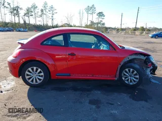2017 Volkswagen Beetle 1.8T Fleet with VIN 3VWF17AT8HM609304, listed as a IAAI auction lot 41239011 with 68,318 mi miles. Bid and sale history available at carsss.com. Image 13.