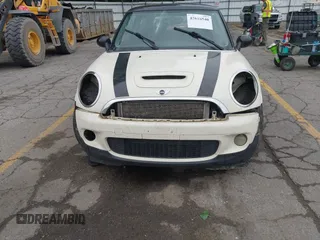 2007 MINI Hardtop S with VIN WMWMF73587TL87127, listed as a IAAI auction lot 42648540 with Not provided miles and . Bid and sale history available at DreamBid. Image 6.