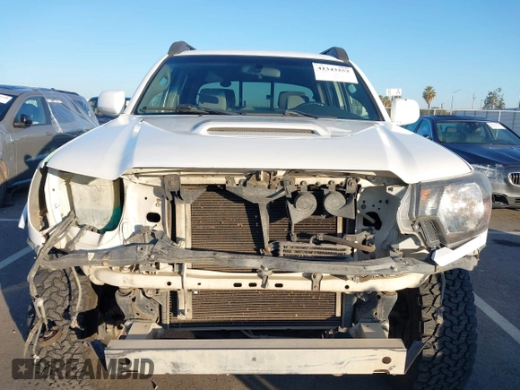 2006 Toyota Tacoma z VIN 5TELU42N66Z176139, wystawiony jako IAAI lot #41343253 z przebiegiem 145 719 mil mil oraz . Historia ofert i sprzedaży dostępna na DreamBid. Obrazek 13.
