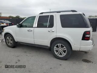 2009 Ford Explorer XLT with VIN 1FMEU738X9UA23551, listed as a Copart auction lot 46194775 with 209,019 mi miles and Clean Title. Bid and sale history available at carsss.com. Image 2.
