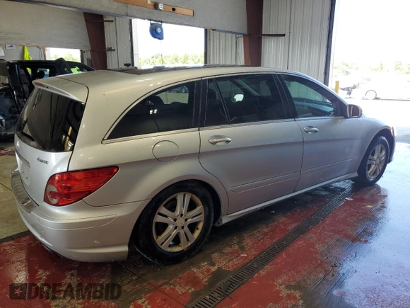 2008 Mercedes-Benz R 3.5L with VIN 4JGCB65E88A064044, listed as a Copart auction lot 61791755 with 192,038 mi miles and Clean title. Bid and sale history available at DreamBid. Image 3.