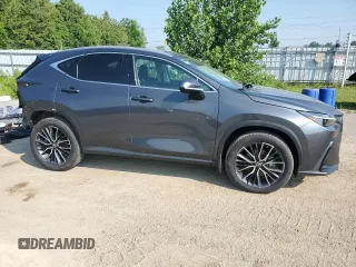 2022 Lexus NX 350 Premium z VIN 2T2GGCEZ6NC004338, wystawiony jako Copart lot #61669895 z przebiegiem 41 650 mil mil oraz Czysty tytuł • Clean title. Historia ofert i sprzedaży dostępna na DreamBid. Obrazek 4.