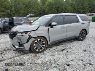 2024 Kia Carnival EX with VIN KNDNC5H36R6368654, listed as a Copart auction lot 71505274 with 32,135 mi miles and Salvage Title. Bid and sale history available at carsss.com. Image 1.