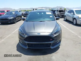 2015 Ford Focus ST с VIN 1FADP3L95FL300526, выставлен на аукционе IAAI как лот 42532675 с пробегом 132 960 миль миль и . История ставок и продаж доступна на DreamBid. Изображение 12.