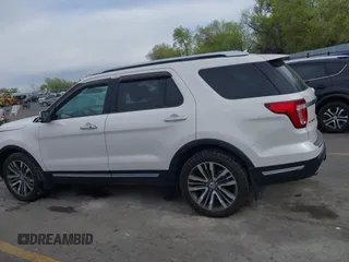 2018 Ford Explorer Platinum z VIN 1FM5K8HT1JGA62332, wystawiony jako IAAI lot #42105769 z przebiegiem 86 159 mil mil oraz . Historia ofert i sprzedaży dostępna na DreamBid. Obrazek 14.
