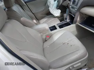 2007 Toyota Camry z VIN 4T1BB46K67U027737, wystawiony jako IAAI lot #42320986 z przebiegiem 142 606 mil mil oraz . Historia ofert i sprzedaży dostępna na DreamBid. Obrazek 5.