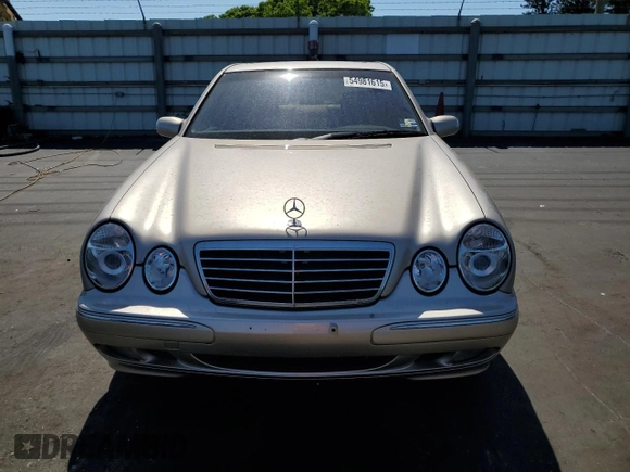 2000 Mercedes-Benz E 320 with VIN WDBJF65J4YB060708, listed as a Copart auction lot 54981615 with 71,036 mi miles and Clean Title. Bid and sale history available at DreamBid. Image 5.