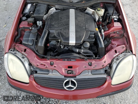 2004 Mercedes-Benz SLK-Class with VIN WDBKK65F14F299017, listed as a Copart auction lot 84318864 with 92,677 mi miles and Clean Title. Bid and sale history available at carsss.com. Image 11.