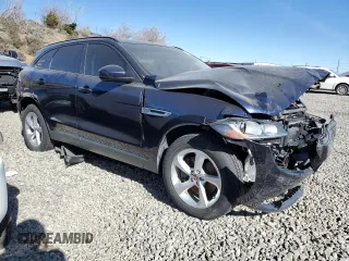 2018 Jaguar F-PACE 30t Premium with VIN SADCJ2GX4JA292339, listed as a Copart auction lot 45760784 with 58,768 mi miles and Salvage Title. Bid and sale history available at carsss.com. Image 4.