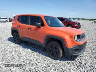 2018 Jeep Renegade Sport with VIN ZACCJBAB9JPH14873, listed as a Copart auction lot 58444785 with 106,816 mi miles and Salvage title. Bid and sale history available at DreamBid. Image 4.
