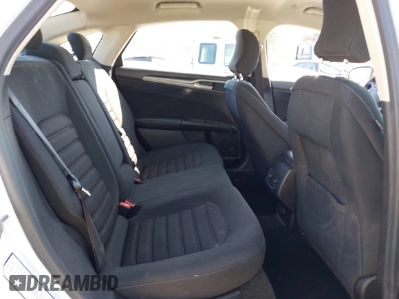2019 Ford Fusion Hybrid SE with VIN 3FA6P0LU9KR207824, listed as a IAAI auction lot 42153330 with 69,966 mi miles. Bid and sale history available at carsss.com. Image 8.