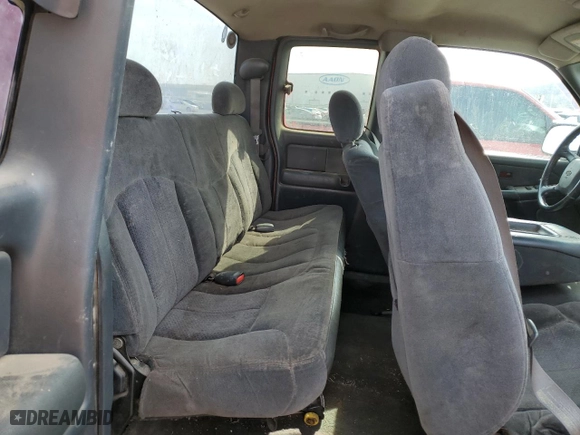 2001 Chevrolet Silverado 1500 LS with VIN 2GCEC19T211348811, listed as a Copart auction lot 45235035 with 264,746 mi miles and Salvage Title. Bid and sale history available at carsss.com. Image 10.