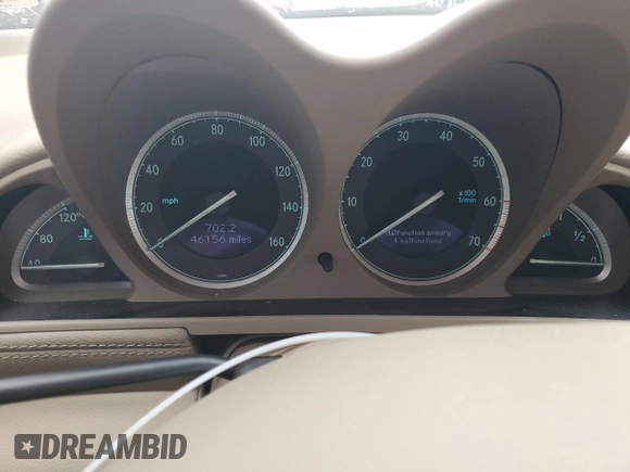 2003 Mercedes-Benz SL 500 с VIN WDBSK75F73F062035, выставлен на аукционе Copart как лот 56296375 с пробегом 46 156 миль миль и Списание • Salvage title. История ставок и продаж доступна на DreamBid. Изображение 9.