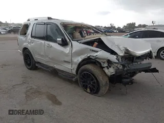 2006 Ford Explorer Limited с VIN 1FMEU75866ZA05186, выставлен на аукционе IAAI как лот 42412337 с пробегом 182 700 миль миль и . История ставок и продаж доступна на DreamBid. Изображение 1.