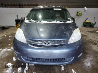2009 Toyota Sienna XLE with VIN 5TDBK22C89S025731, listed as a Copart auction lot 43915875 with 143,703 mi miles and Salvage Title. Bid and sale history available at DreamBid. Image 5.
