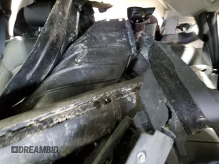 2025 Mazda CX-90 Select z VIN JM3KKAHD1S1201605, wystawiony jako Copart lot #58155135 z przebiegiem Nie podano mil oraz Szkody całkowita. Historia ofert i sprzedaży dostępna na DreamBid. Obrazek 10.