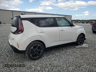 2024 Kia Soul EX with VIN KNDJ33AU1R7237020, listed as a Copart auction lot 49868965 with 6,892 mi miles and Salvage Title. Bid and sale history available at carsss.com. Image 3.