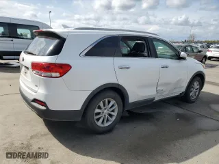2016 Kia Sorento LX with VIN 5XYPG4A51GG020791, listed as a Copart auction lot 51502355 with 141,366 mi miles and Clean Title. Bid and sale history available at carsss.com. Image 3.