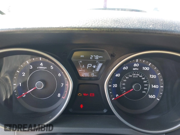 2015 Hyundai Elantra SE z VIN 5NPDH4AE0FH572449, wystawiony jako IAAI lot #42277782 z przebiegiem 128 619 mil mil oraz . Historia ofert i sprzedaży dostępna na DreamBid. Obrazek 7.