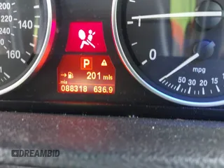 2007 BMW X5 3.0si z VIN 5UXFE43577L016195, wystawiony jako IAAI lot #42323000 z przebiegiem 88 318 mil mil oraz . Historia ofert i sprzedaży dostępna na DreamBid. Obrazek 7.