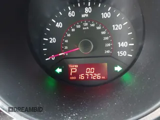 2013 Kia Sorento LX with VIN 5XYKT4A25DG389063, listed as a IAAI auction lot 41581301 with 167,726 mi miles. Bid and sale history available at carsss.com. Image 7.