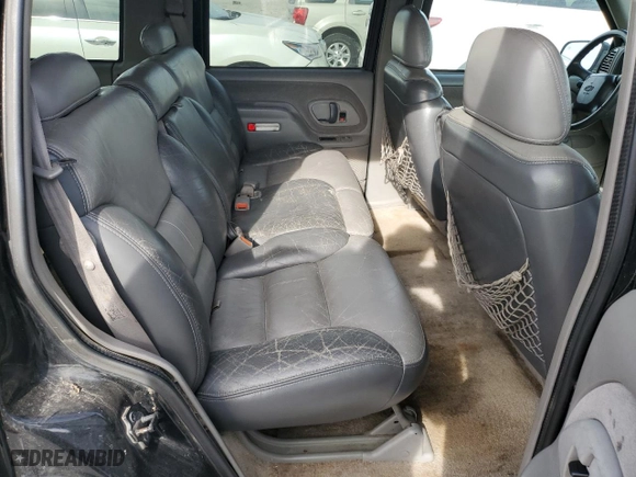 2000 Chevrolet Tahoe Limited with VIN 1GNEC13R8YR160994, listed as a Copart auction lot 49612635 with 207,062 mi miles and Salvage Title. Bid and sale history available at carsss.com. Image 10.