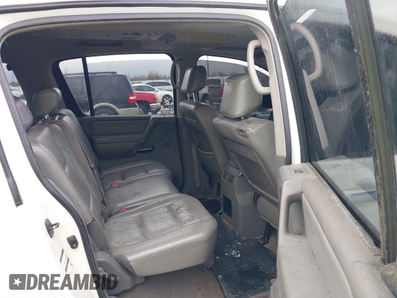 2007 Nissan Armada SE z VIN 5N1BA08AX7N707537, wystawiony jako IAAI lot #41563441 z przebiegiem 297 927 mil mil oraz . Historia ofert i sprzedaży dostępna na DreamBid. Obrazek 8.
