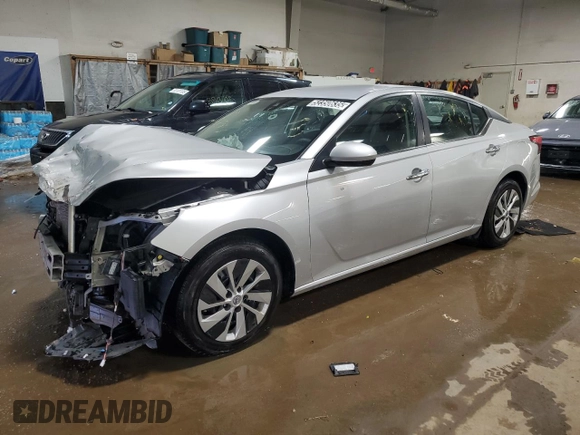 2023 Nissan Altima S with VIN 1N4BL4BV2PN323999, listed as a Copart auction lot 52350635 with 62,699 mi miles and Salvage Title. Bid and sale history available at carsss.com. Image 1.