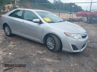 2012 Toyota Camry L z VIN 4T4BF1FK5CR267817, wystawiony jako IAAI lot #42203030 z przebiegiem 167 869 mil mil oraz . Historia ofert i sprzedaży dostępna na DreamBid. Obrazek 1.